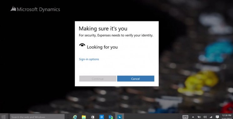 „Megbizonyosodunk róla, hogy te vagy az. Biztonsági okból a Kiadások alkalmazás ellenőrzi a személyazonosságod – Keresünk téged” – Windows 10 képernyőkép
